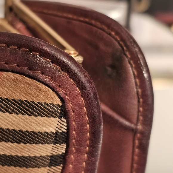 BURBERRY VINTAGE  KISSLOCK COIN POUCH - Picture 8 of 12